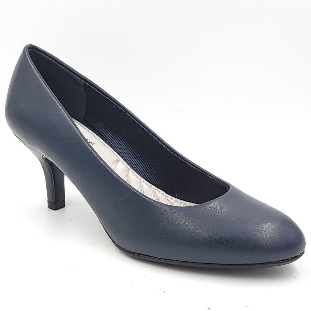 Easy Street Round Toe Heel